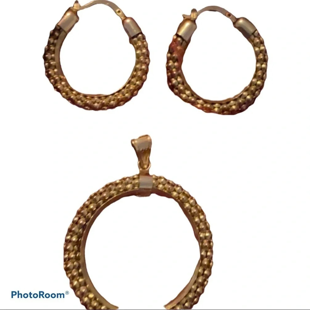 Gold plated earrings pendant  set